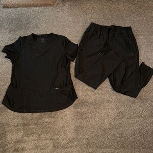 Cherokee Form Dark green (Olive Branch) V-Neck Scrub Set